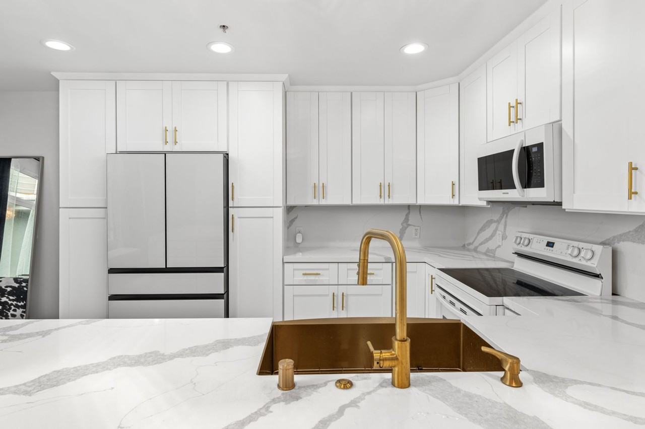 602 W Fir St - Photo 5 of 21