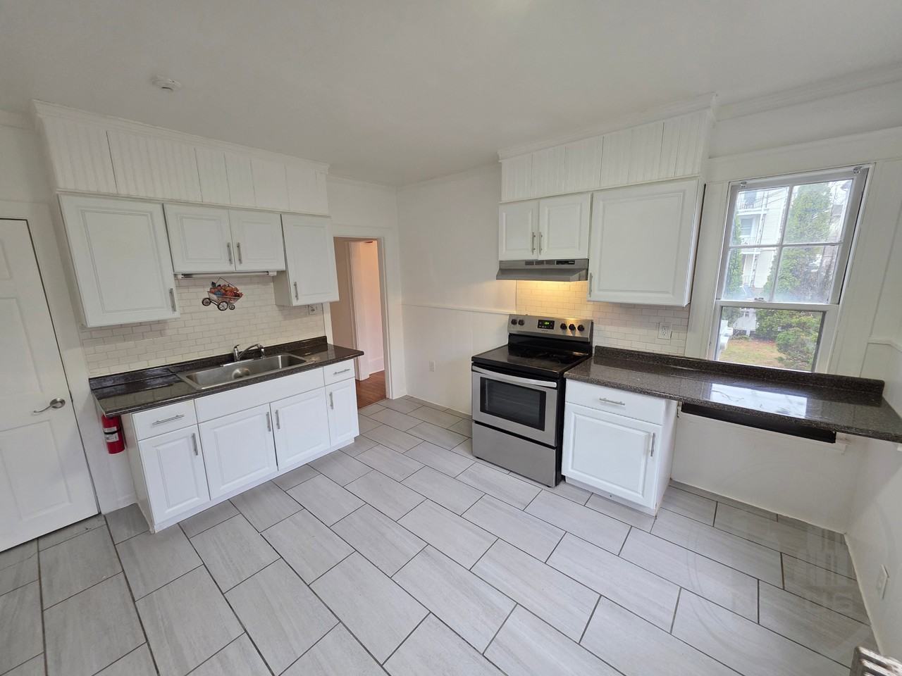 365 Dulude Ave - Photo 3 of 7