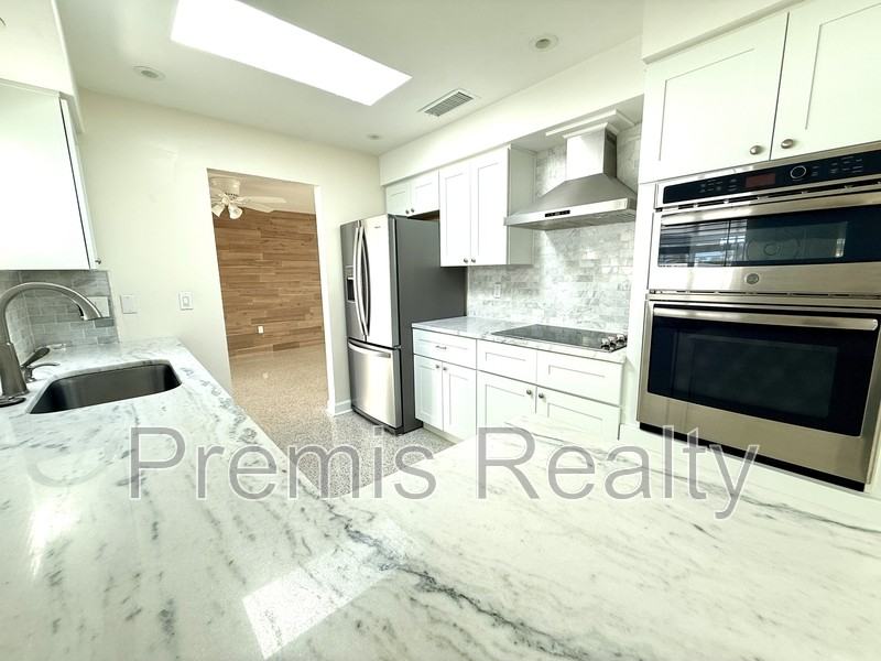 2192 Louisa Dr - Photo 3 of 10