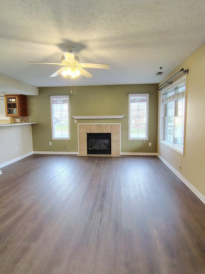 2748 E Bressingham Way #2748 - Photo 3 of 17