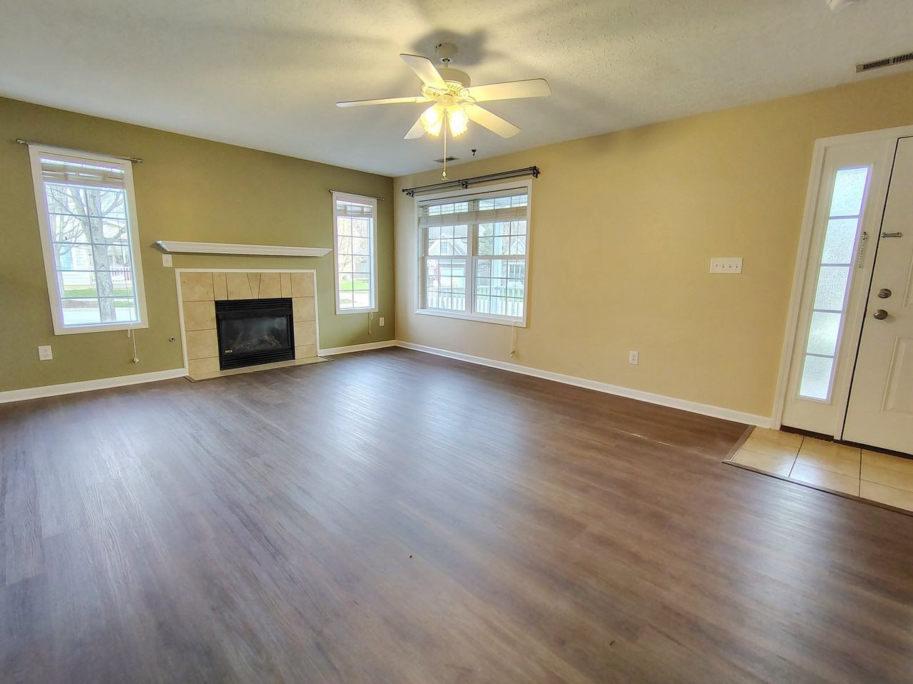 2748 E Bressingham Way #2748 - Photo 4 of 17