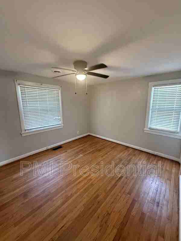 1607 Peter Paul Blvd - Photo 6 of 10