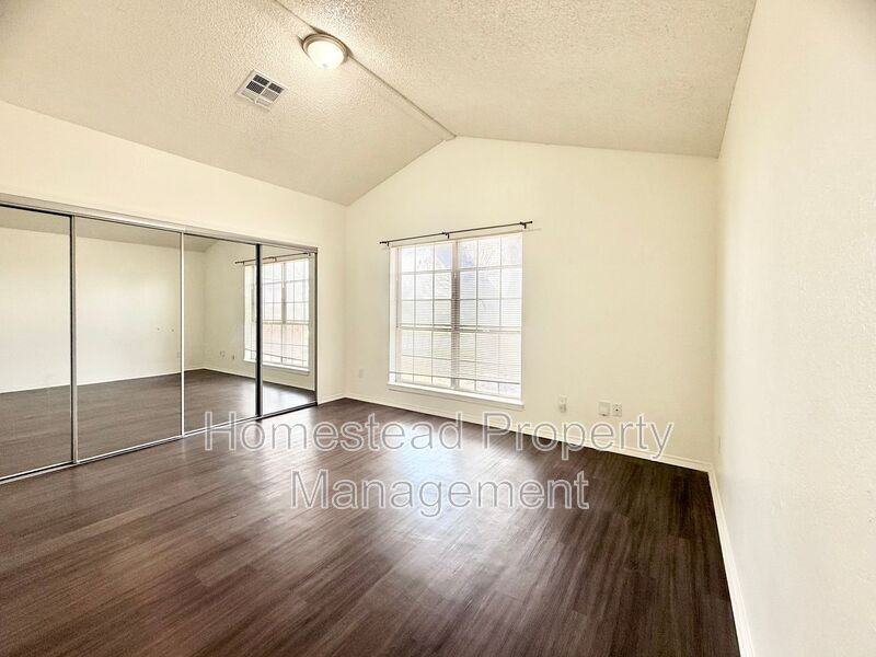 10020 S Clegern St - Photo 7 of 10