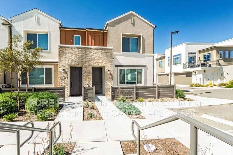 812 Mateo St #1 - Photo 2 of 18