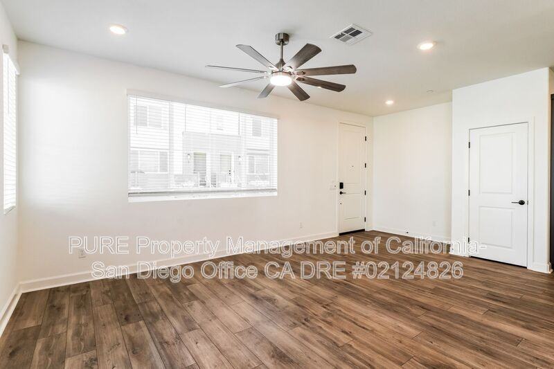 812 Mateo St #1 - Photo 7 of 18