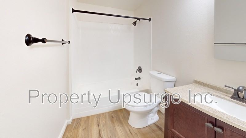 1710 Bruce Dr #33 - Photo 6 of 10