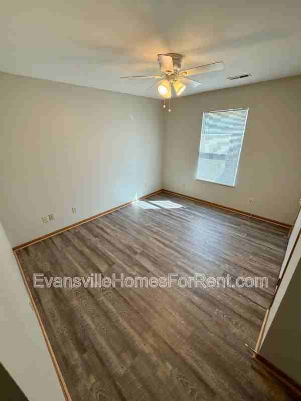 1113 W Oregon St - Photo 7 of 7