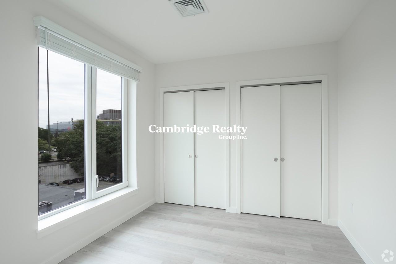 44 Soldiers Field Pl #501T - Photo 7 of 15