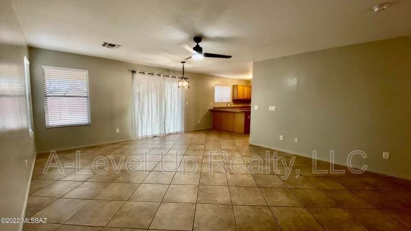 721 W Flaming Arrow Dr - Photo 5 of 29