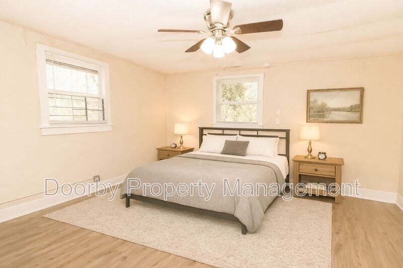 1422 Wilson Rd - Photo 5 of 11