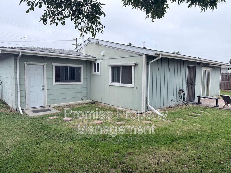 1601 Walton St - Photo 6 of 23