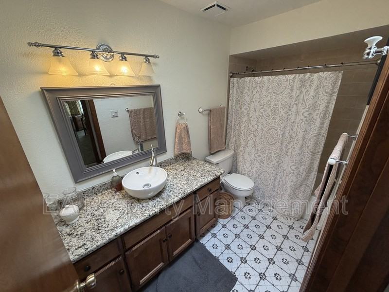 4904 Purcell Dr Ne - Photo 6 of 25