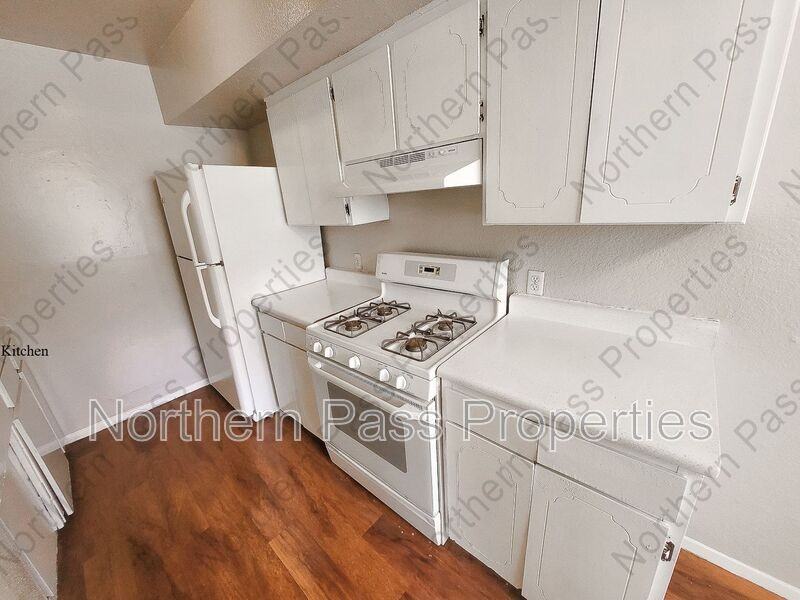 5209 Carousel Dr #6R - Photo 5 of 11