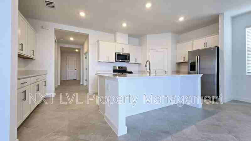 15030 Anchorage Rd - Photo 3 of 31