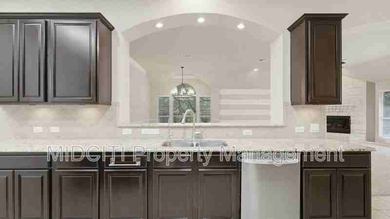 842 Santa Cruz - Photo 6 of 40