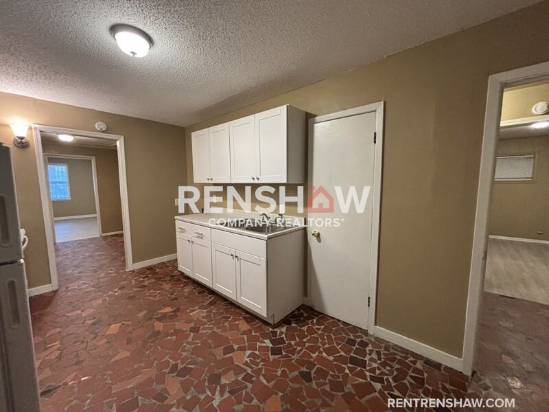 1978 Sparks St - Photo 6 of 17