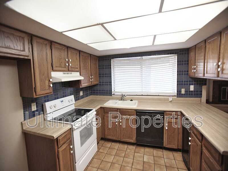 5325 W Golden Ln - Photo 4 of 11