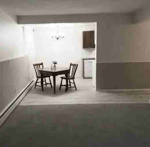 7604 95 St Nw - Photo 2 of 8