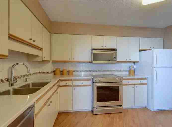 225 Belleville St #808 - Photo 3 of 9