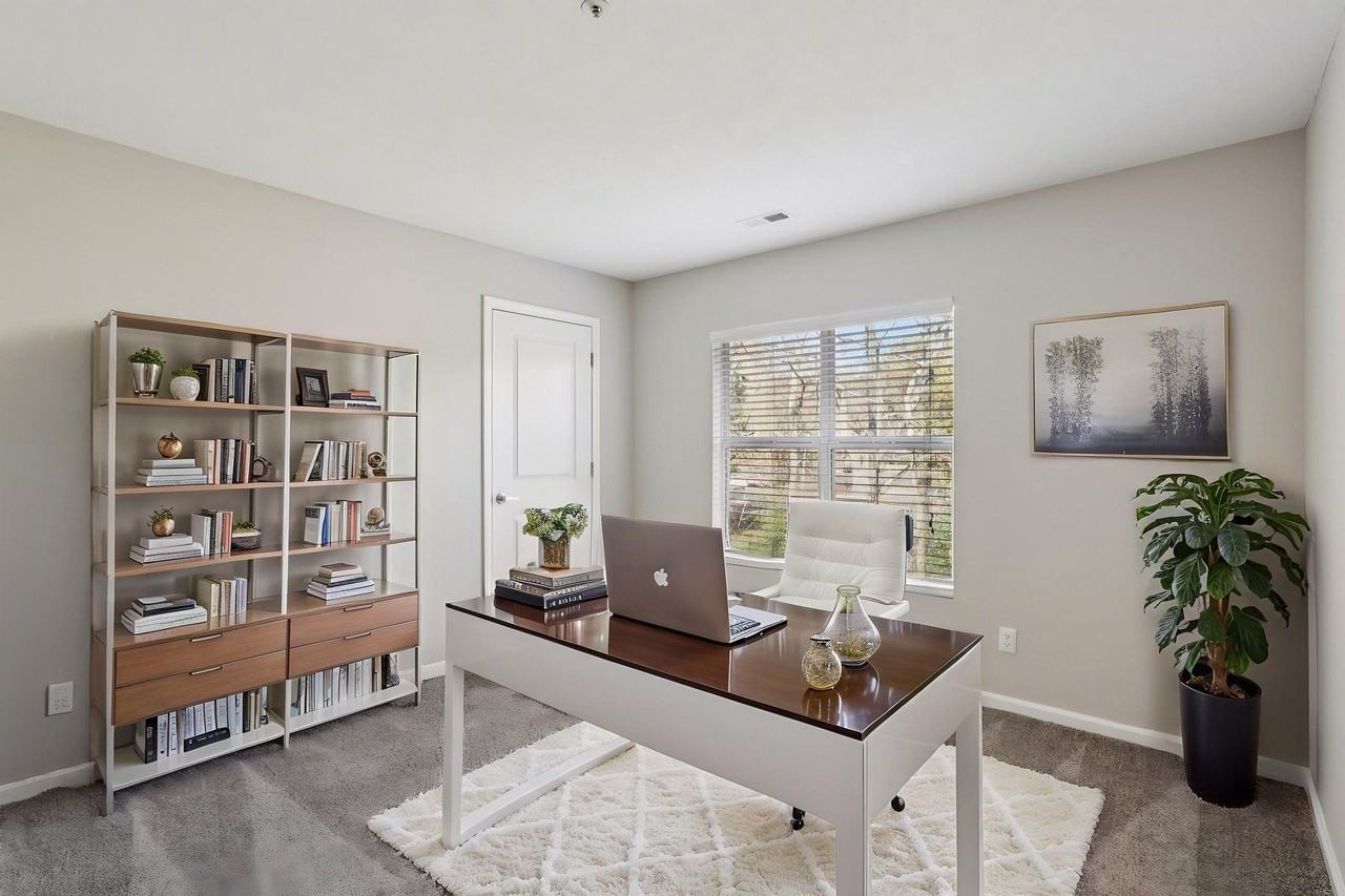 One Norman Square - Photo 6 of 36