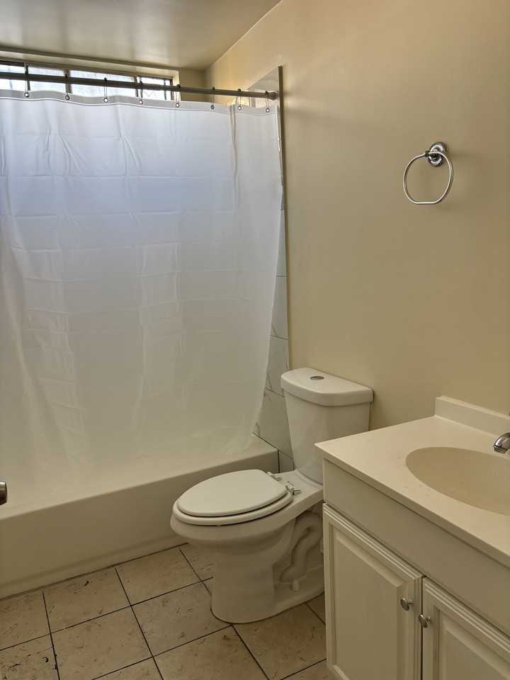 9427 S. BROADWAY - Photo 3 of 18