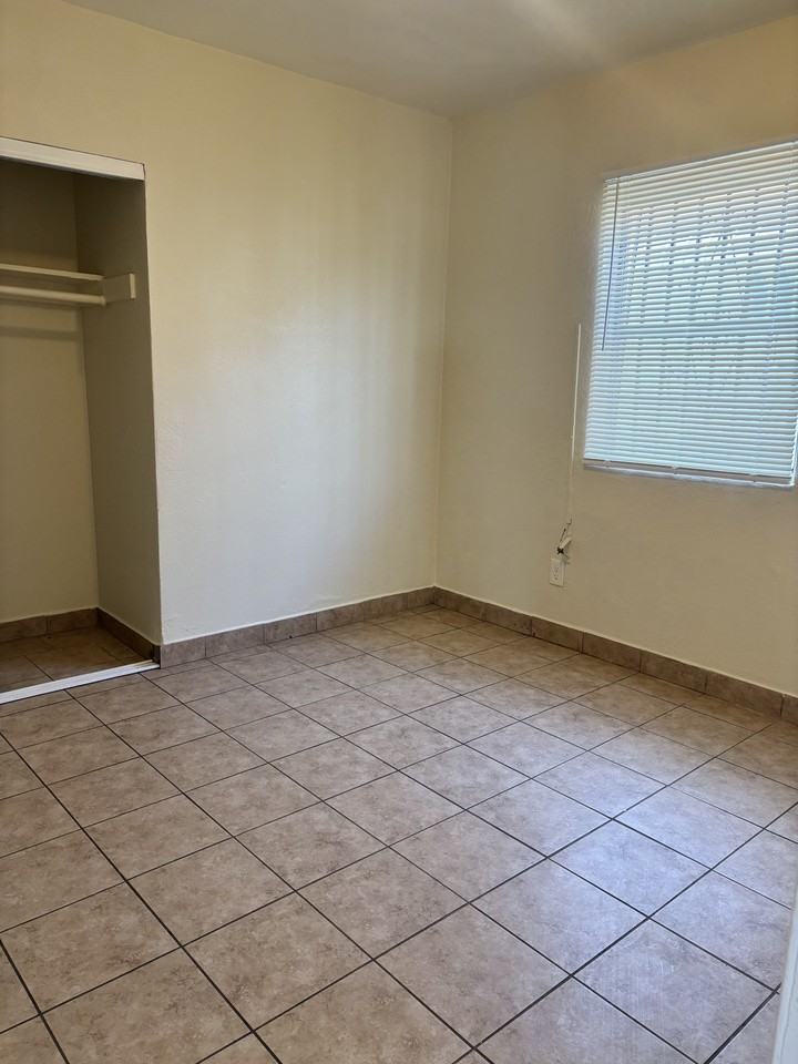 113 W. CENTURY RED. - Photo 7 of 10