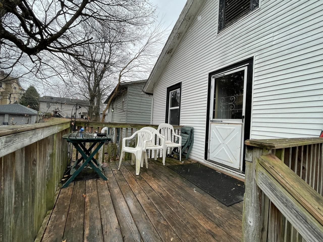 355 Locust Street - Photo 4 of 5