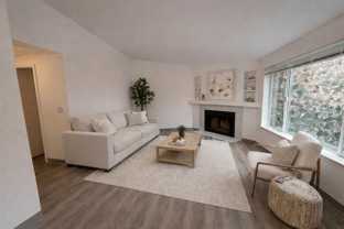 London Pointe Apartments - Photo 1 of 1