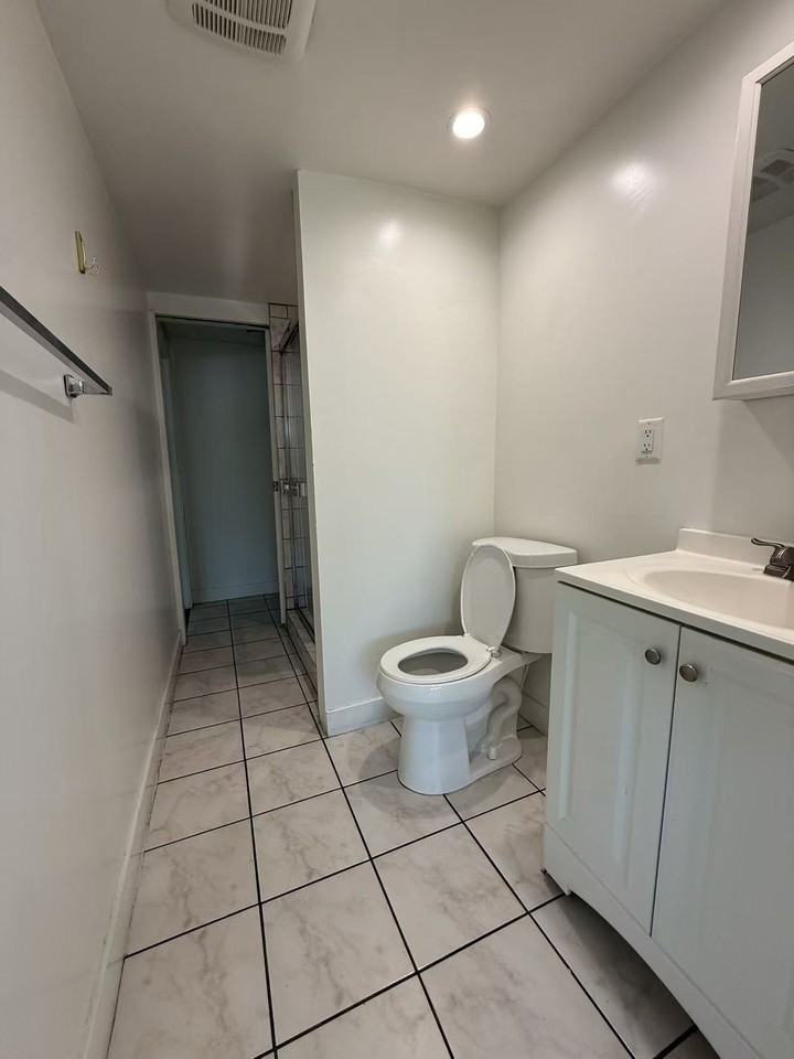 8216 Painter Ave. Whittier, CA 90602 - Photo 6 of 7