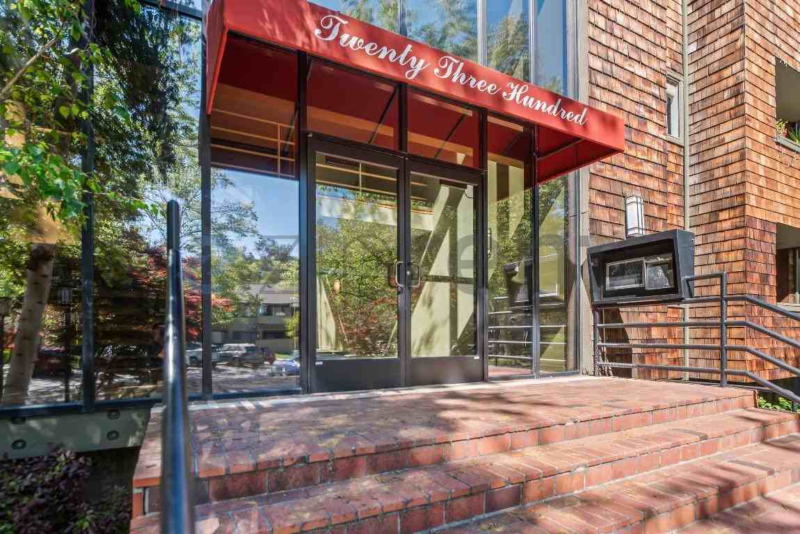 2306 La Terrace Cir - Photo 2 of 28