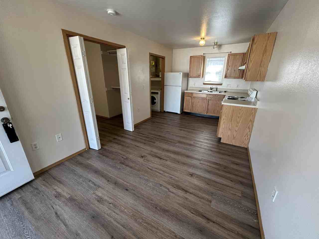 1635 Neptune Street - Photo 7 of 11