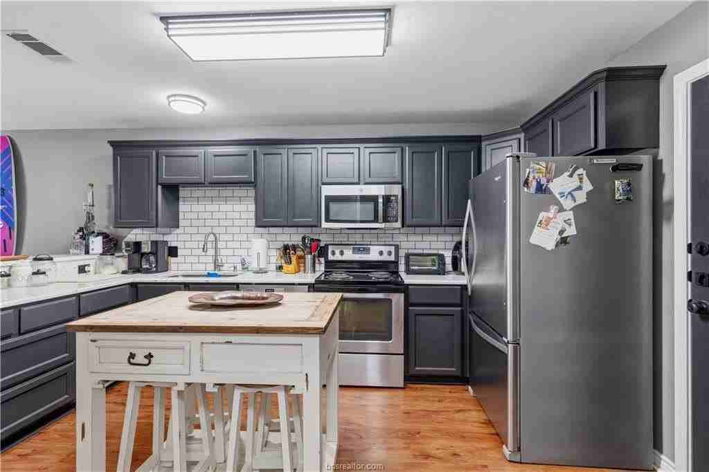 3766 Oldenburg Ln - Photo 7 of 17