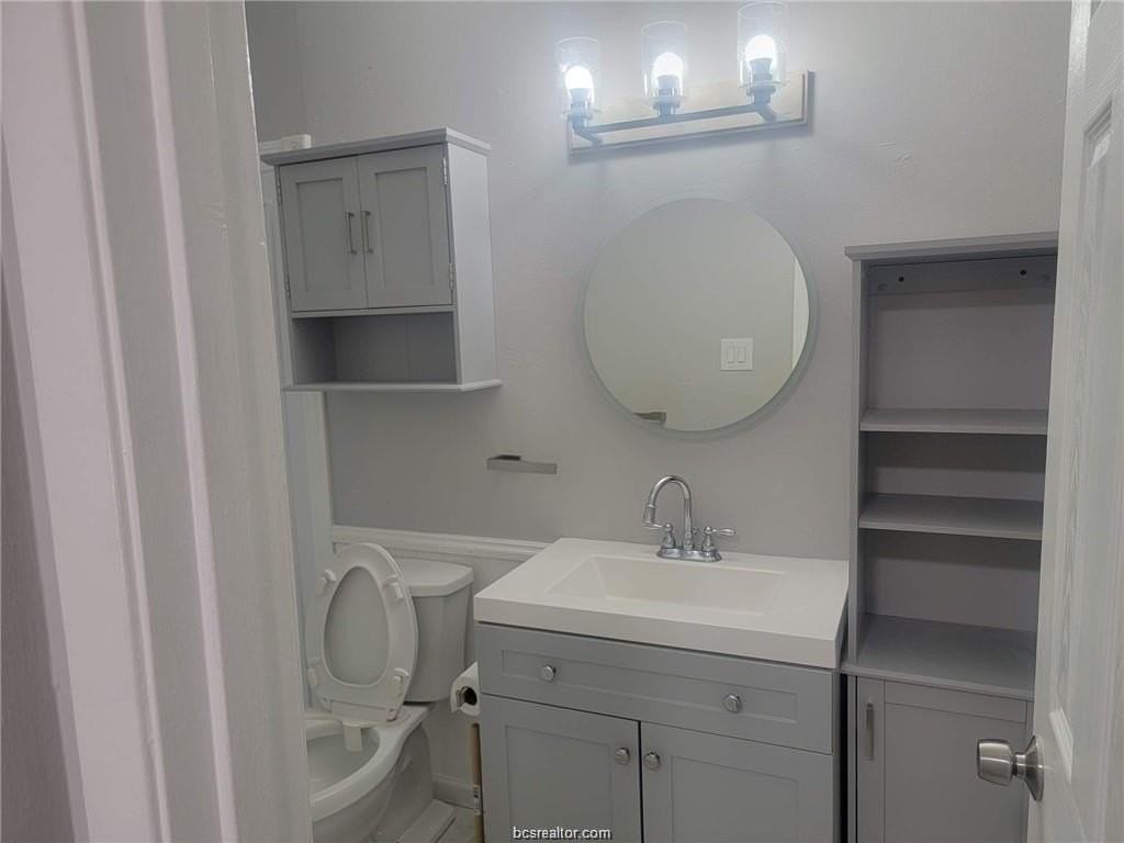 813 San Benito Dr - Photo 6 of 7