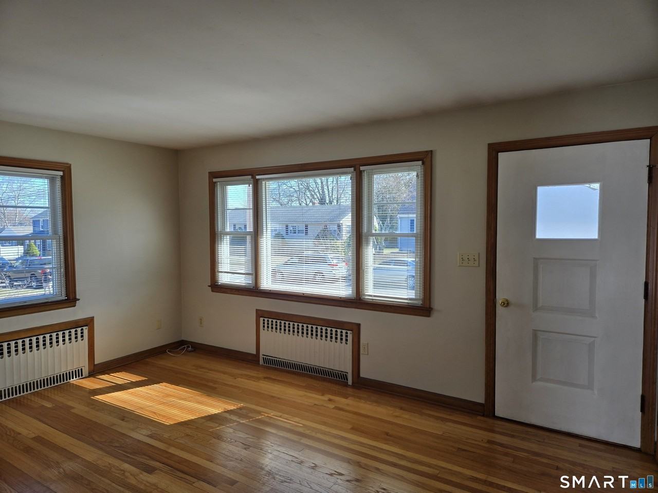 37 Gordon St - Photo 5 of 13