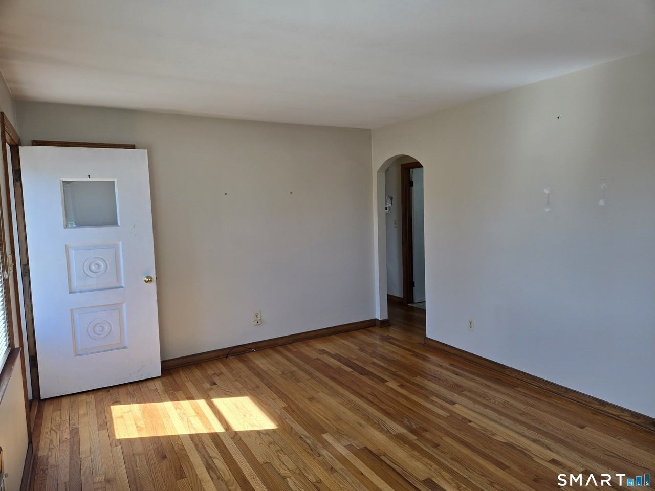 37 Gordon St - Photo 6 of 13