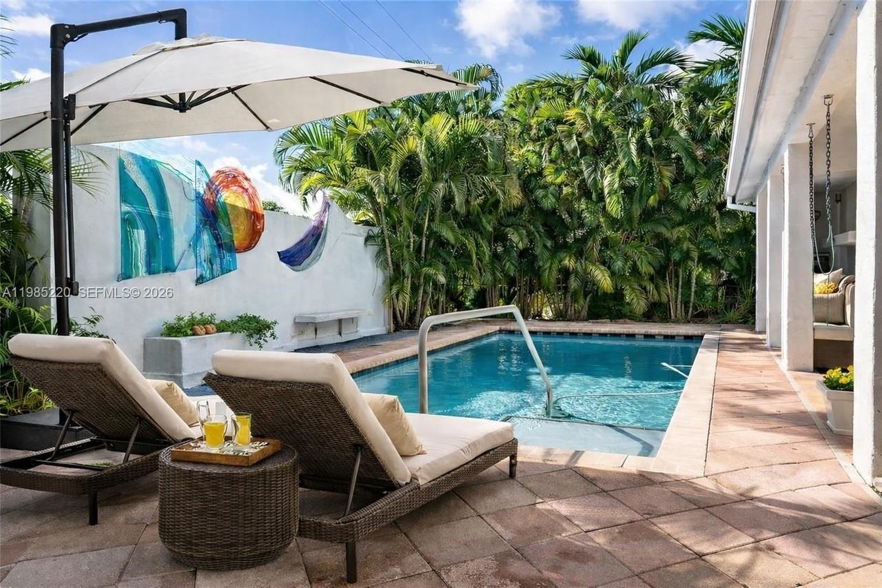 8300 Sw 31st St - Photo 2 of 8