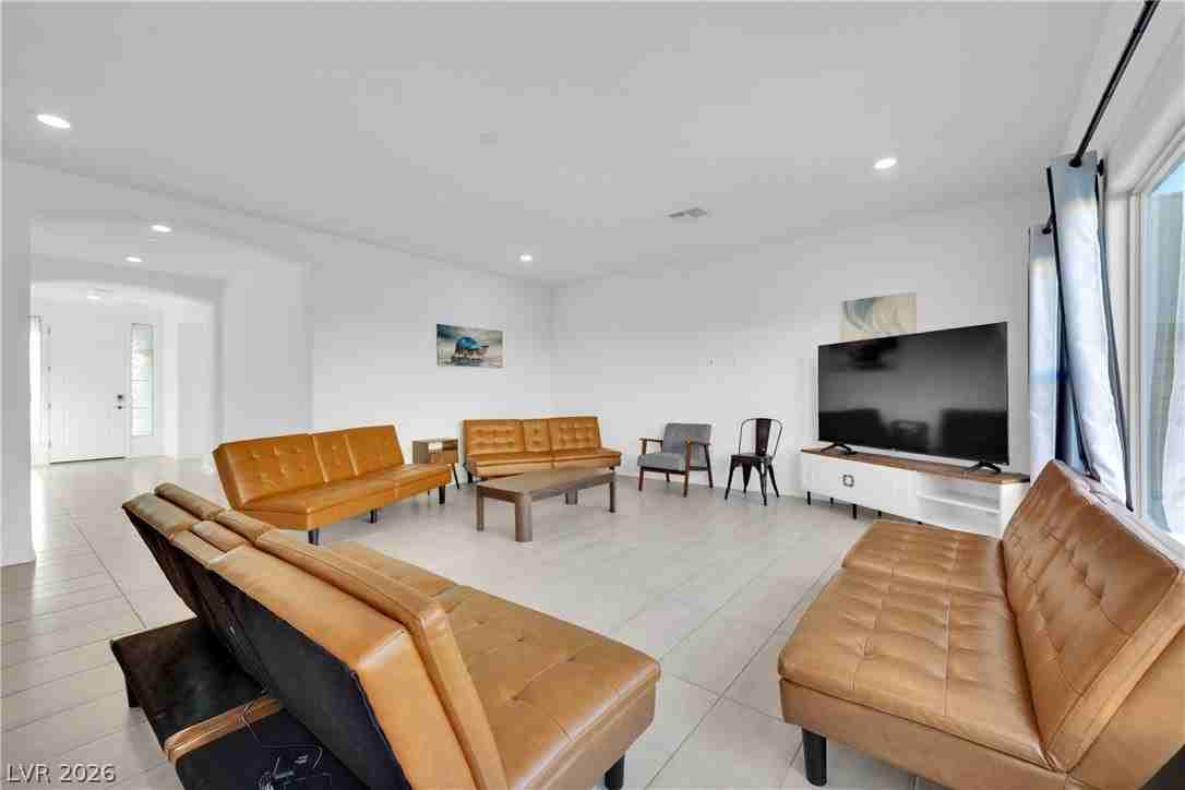 8737 Del Tonside St - Photo 6 of 50