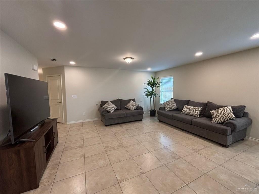 2513 Antelope Canyon St - Photo 3 of 16