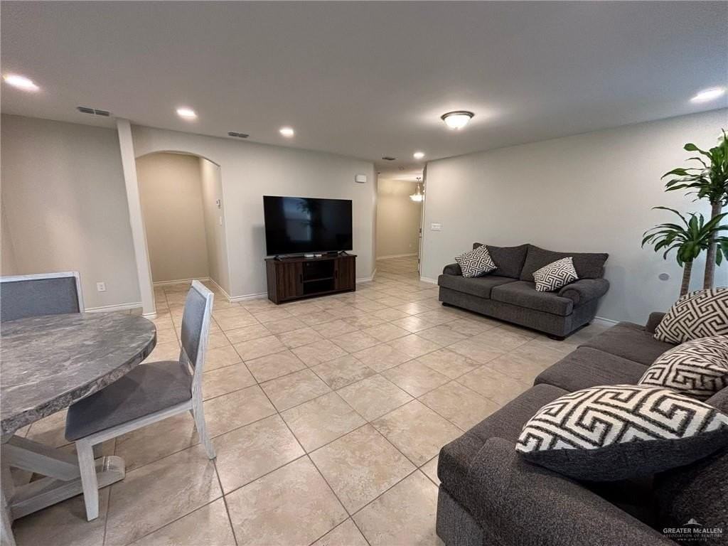 2513 Antelope Canyon St - Photo 4 of 16