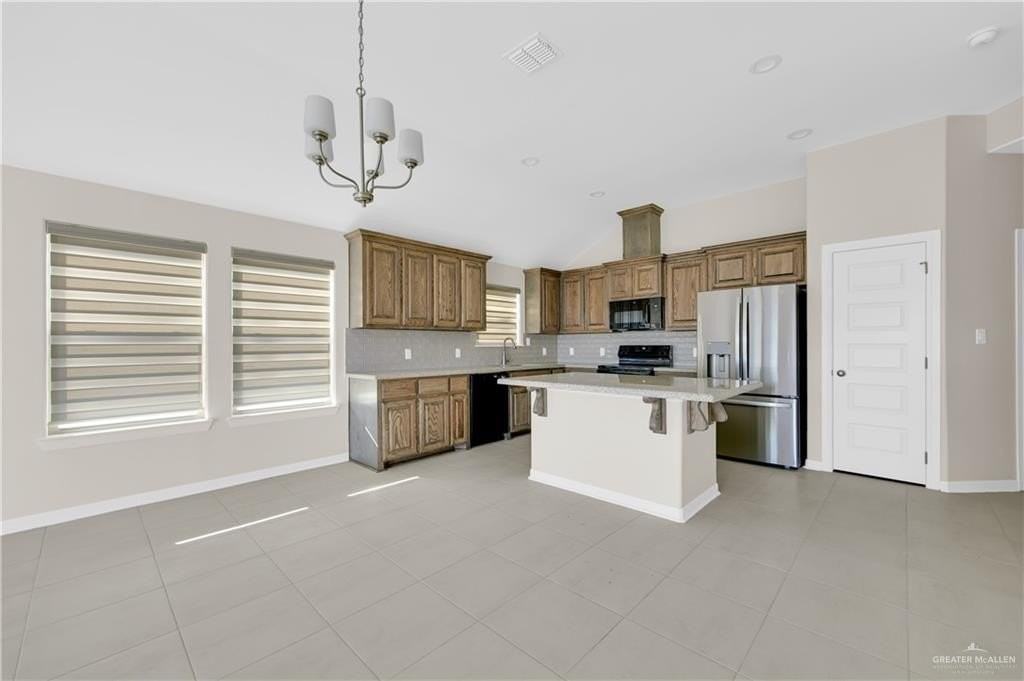 15529 Sereno St - Photo 4 of 23