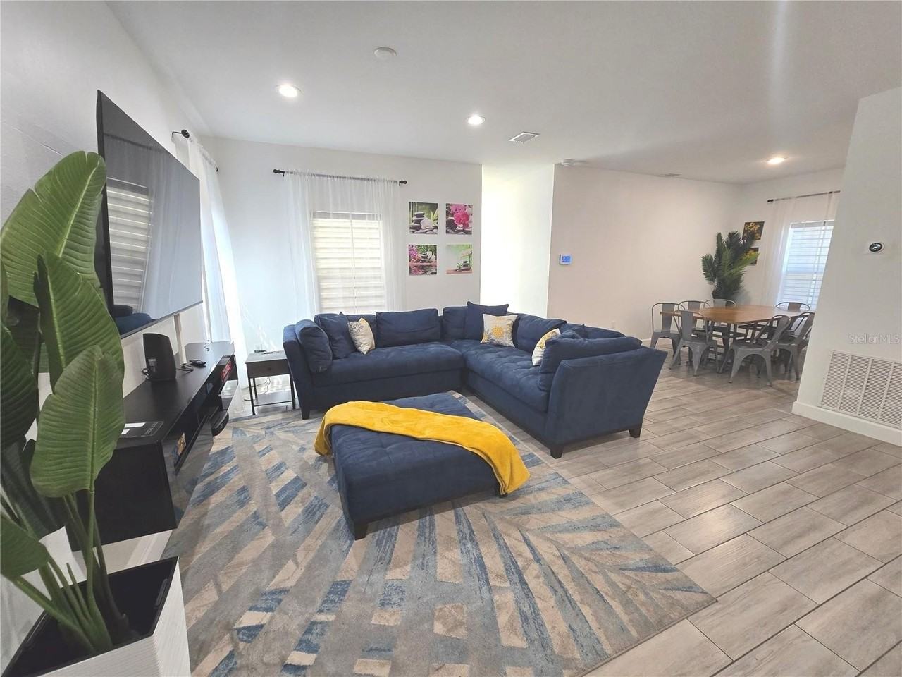 4663 Conley St - Photo 2 of 20