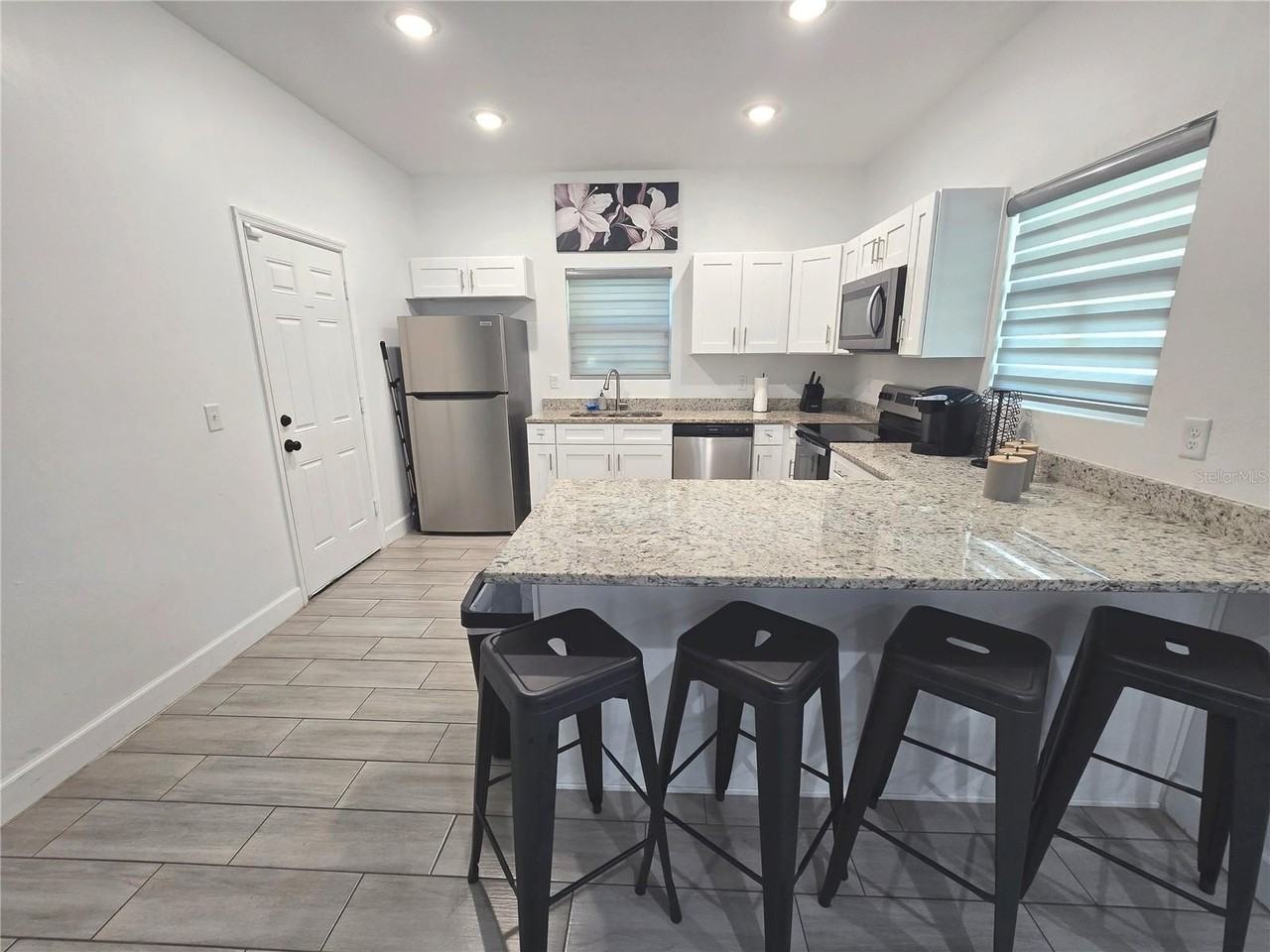 4663 Conley St - Photo 3 of 20