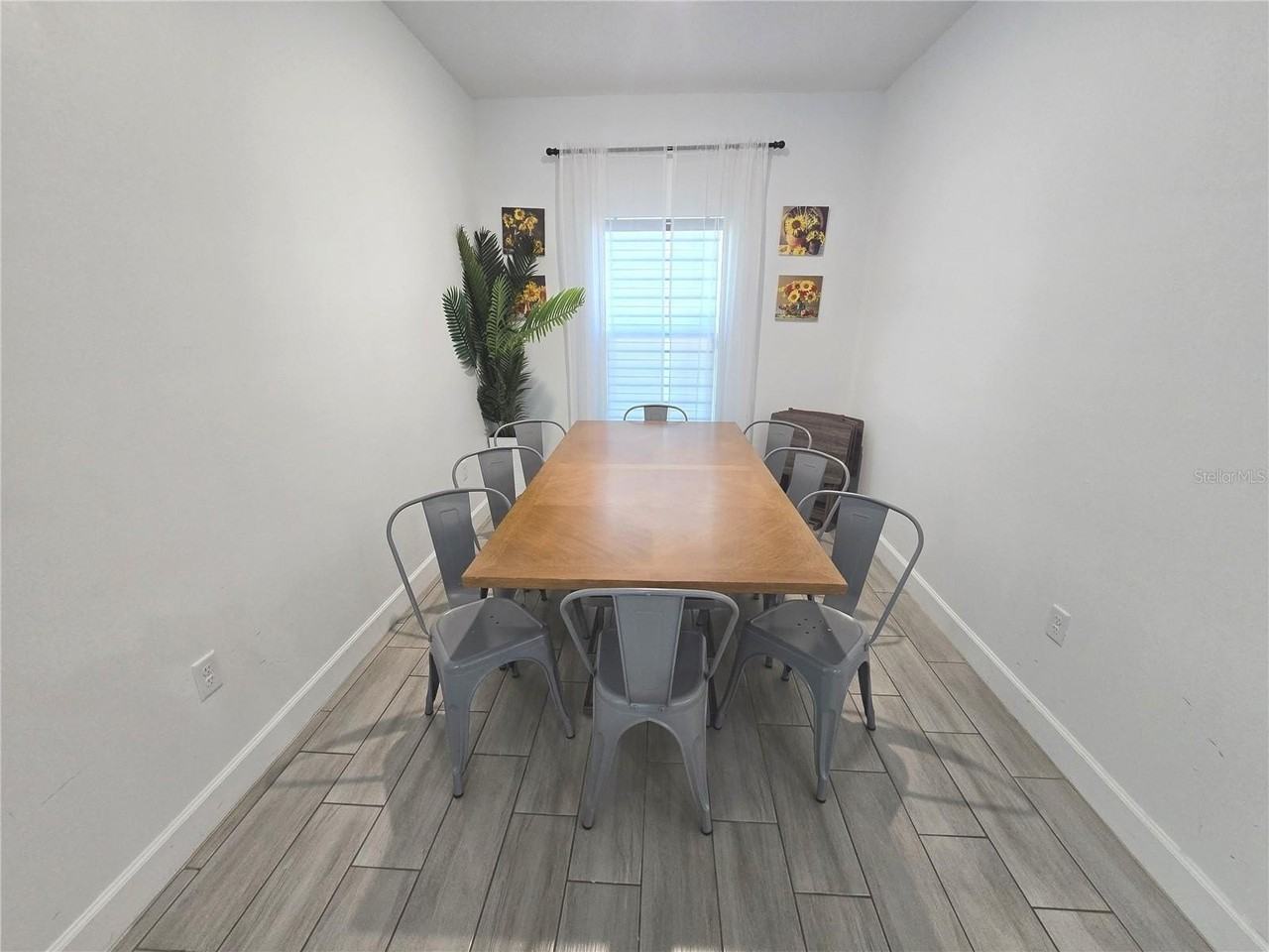 4663 Conley St - Photo 6 of 20