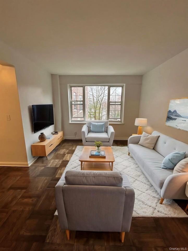 230 Pelham Rd Apt 2e - Photo 4 of 31