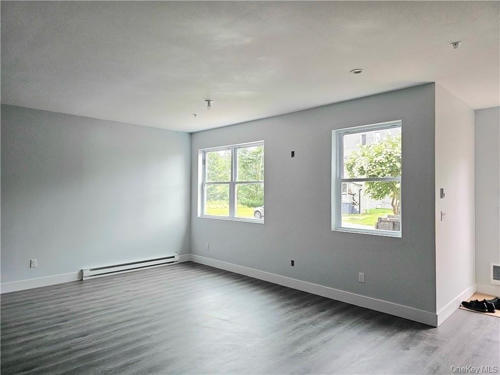 11 Orange Ln Apt 9 - Photo 3 of 7