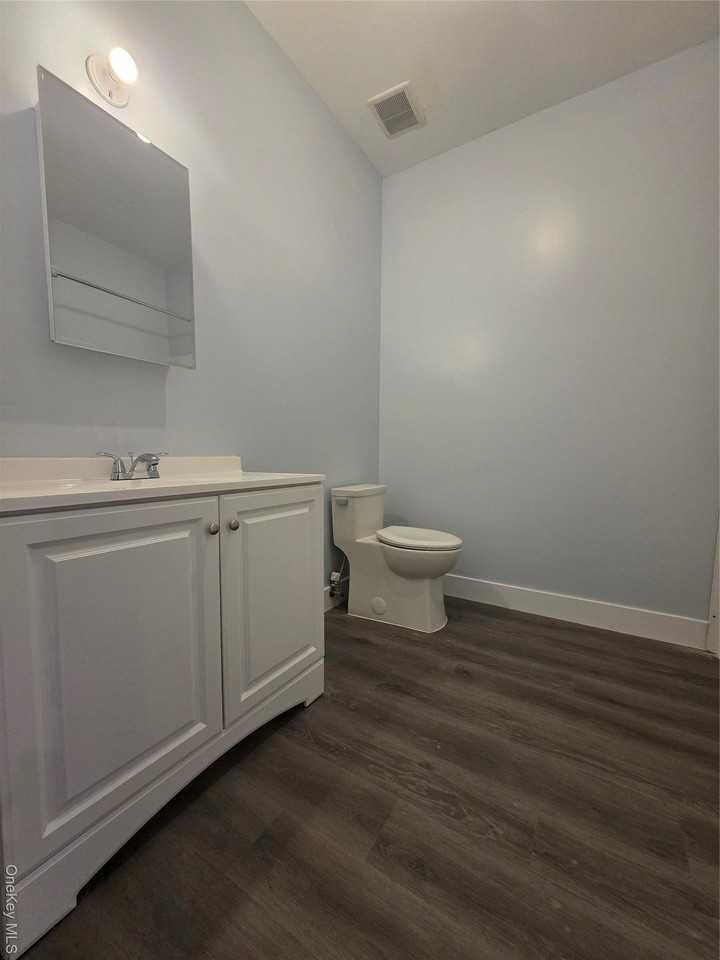 11 Orange Ln Apt 9 - Photo 4 of 7