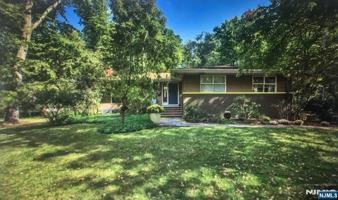 featured image of 363 Valley Rd