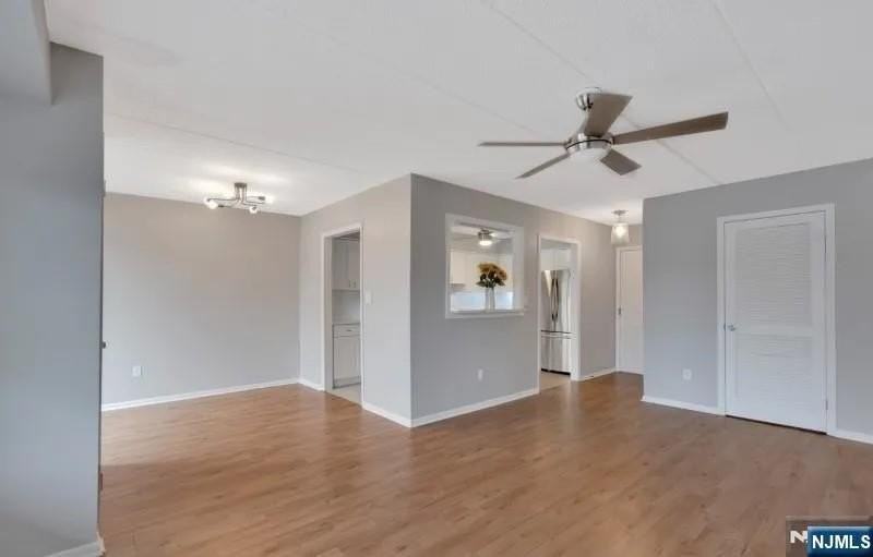 24 Iron Forge Sq - Photo 6 of 16