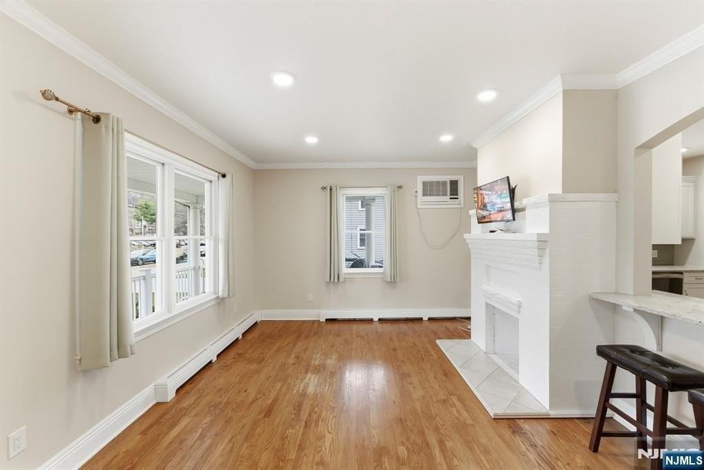 113 Oak St - Photo 5 of 20