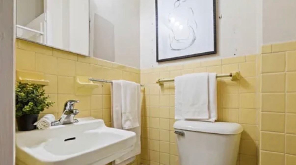 1238 Waverly Walk - Photo 6 of 20